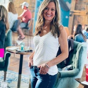 Meet your Posher, Amy